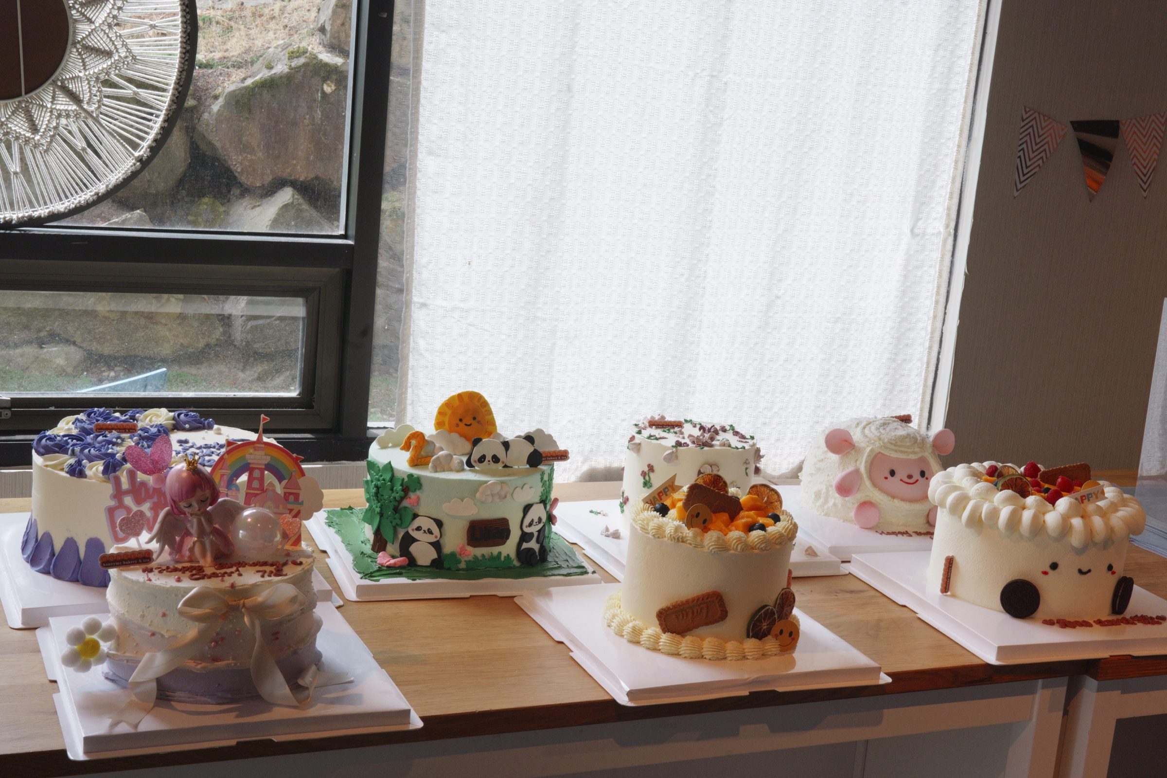 HoneyMe Bakery Bellevue 蛋糕柜